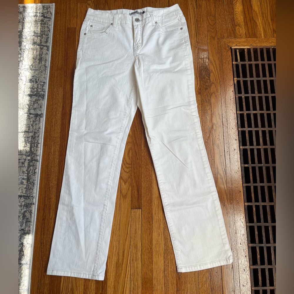Women’s White Jeans NWOT